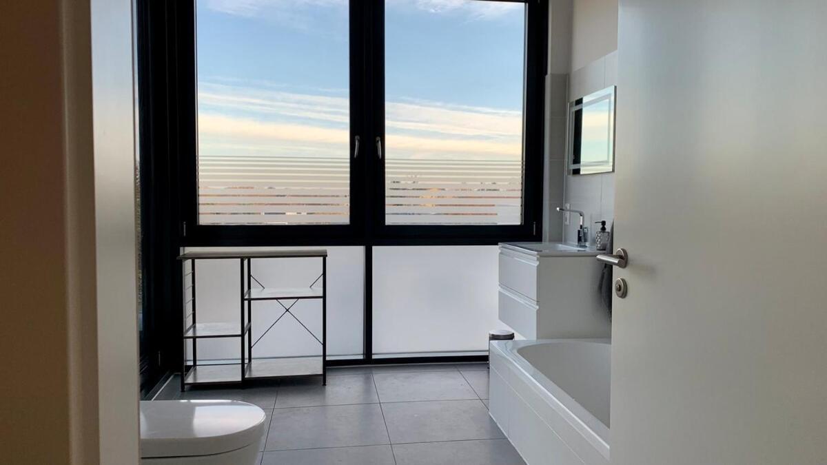 Luxury Penthouse Jacuzzi, Pool Table, Bbq & Desks Berlino